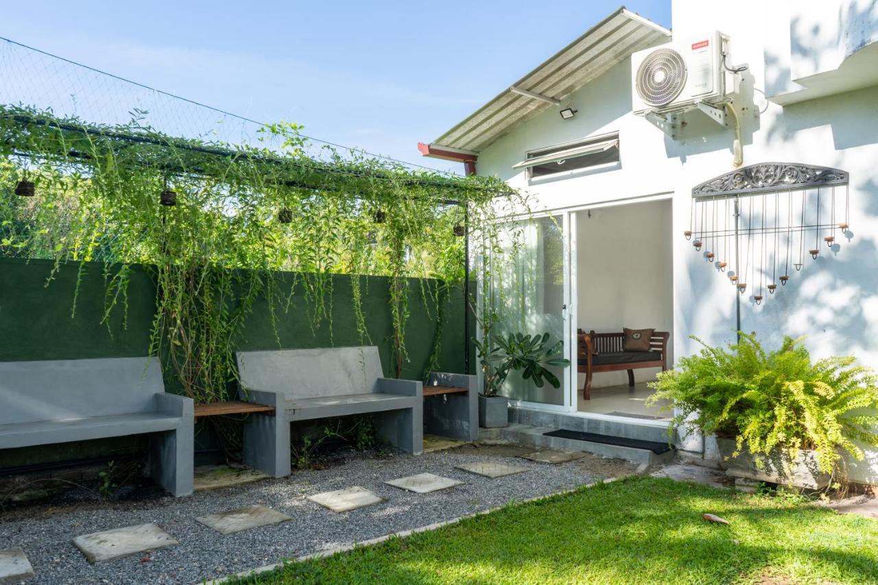 Villa Sarakkuwa Pamunugama Zewnętrze zdjęcie